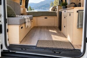 Read more about the article Campervan Flooring Options: Compare the Finished Floor in Daily Use